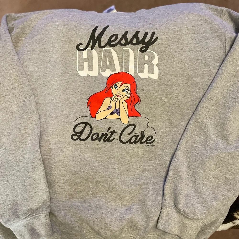 Disney Gilden sweatshirt Ariel Little Mermaid Medium - Picture 5 of 6